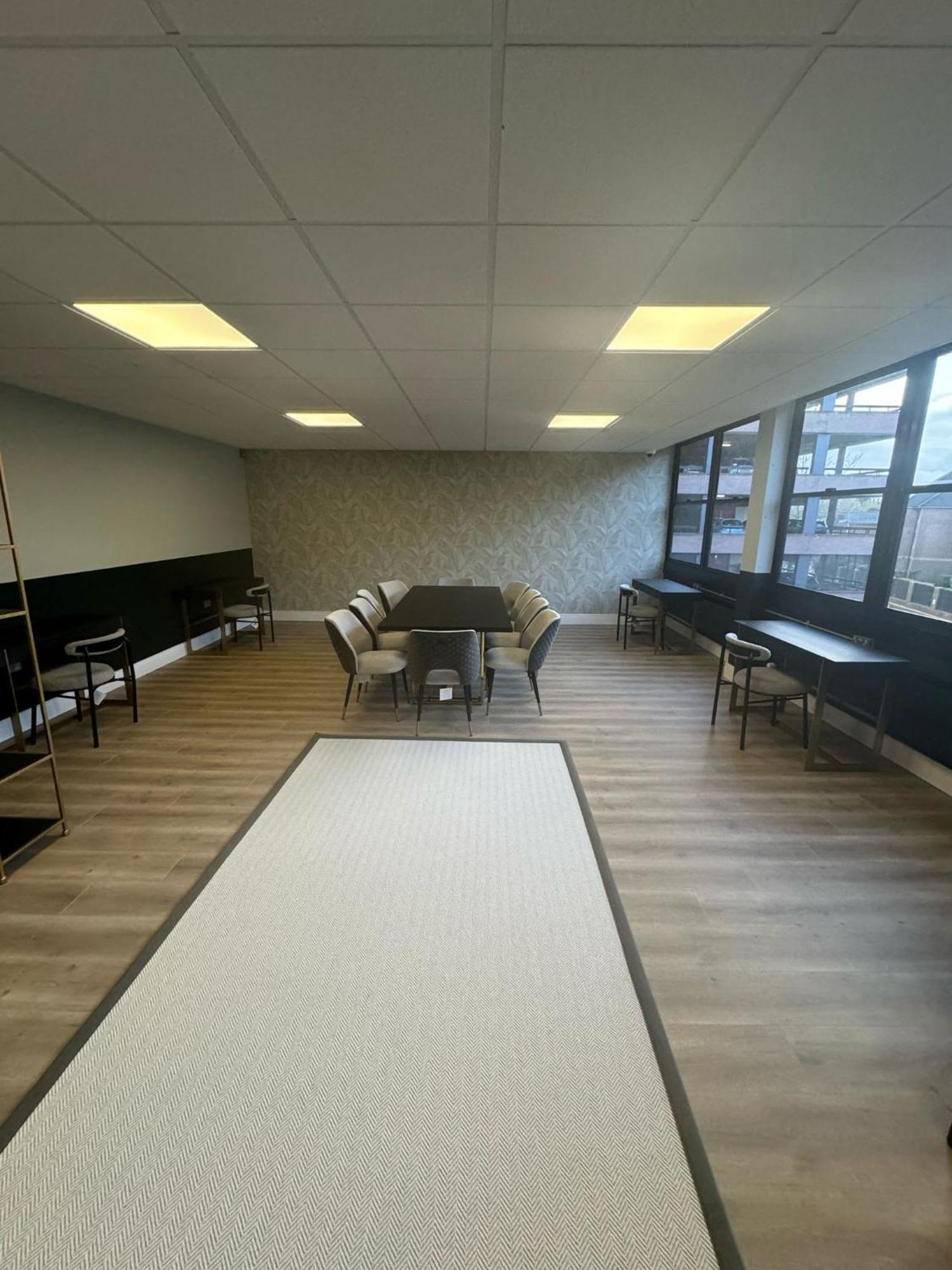 Modern Studio Apartment In East Grinstead Extérieur photo